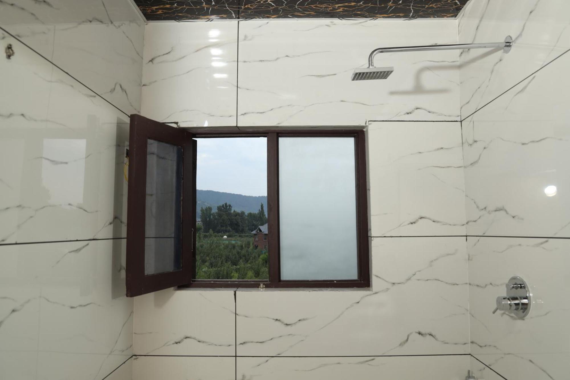 Mountain Orchard Retreat Pahalgam Hotel Exterior photo