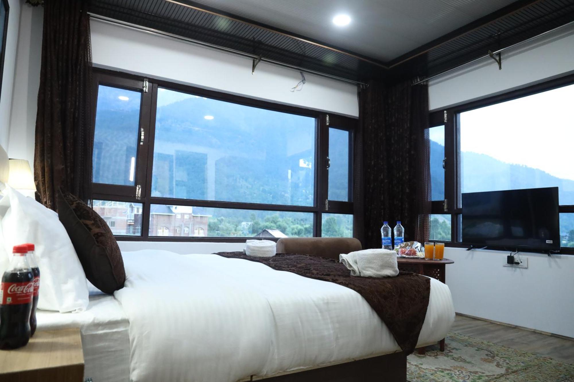 Mountain Orchard Retreat Pahalgam Hotel Exterior photo