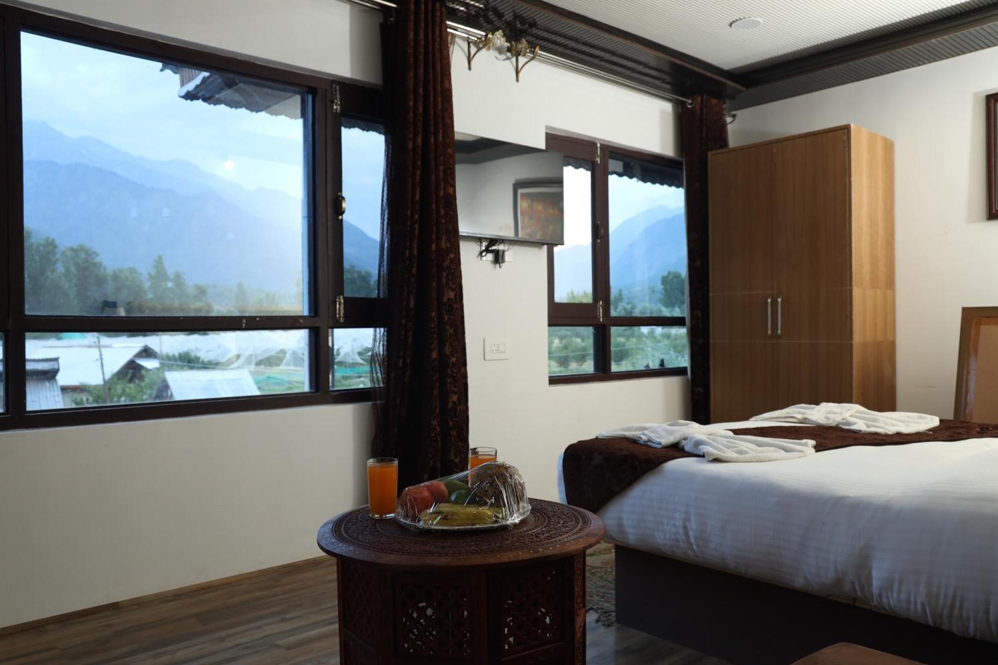 Mountain Orchard Retreat Pahalgam Hotel Exterior photo