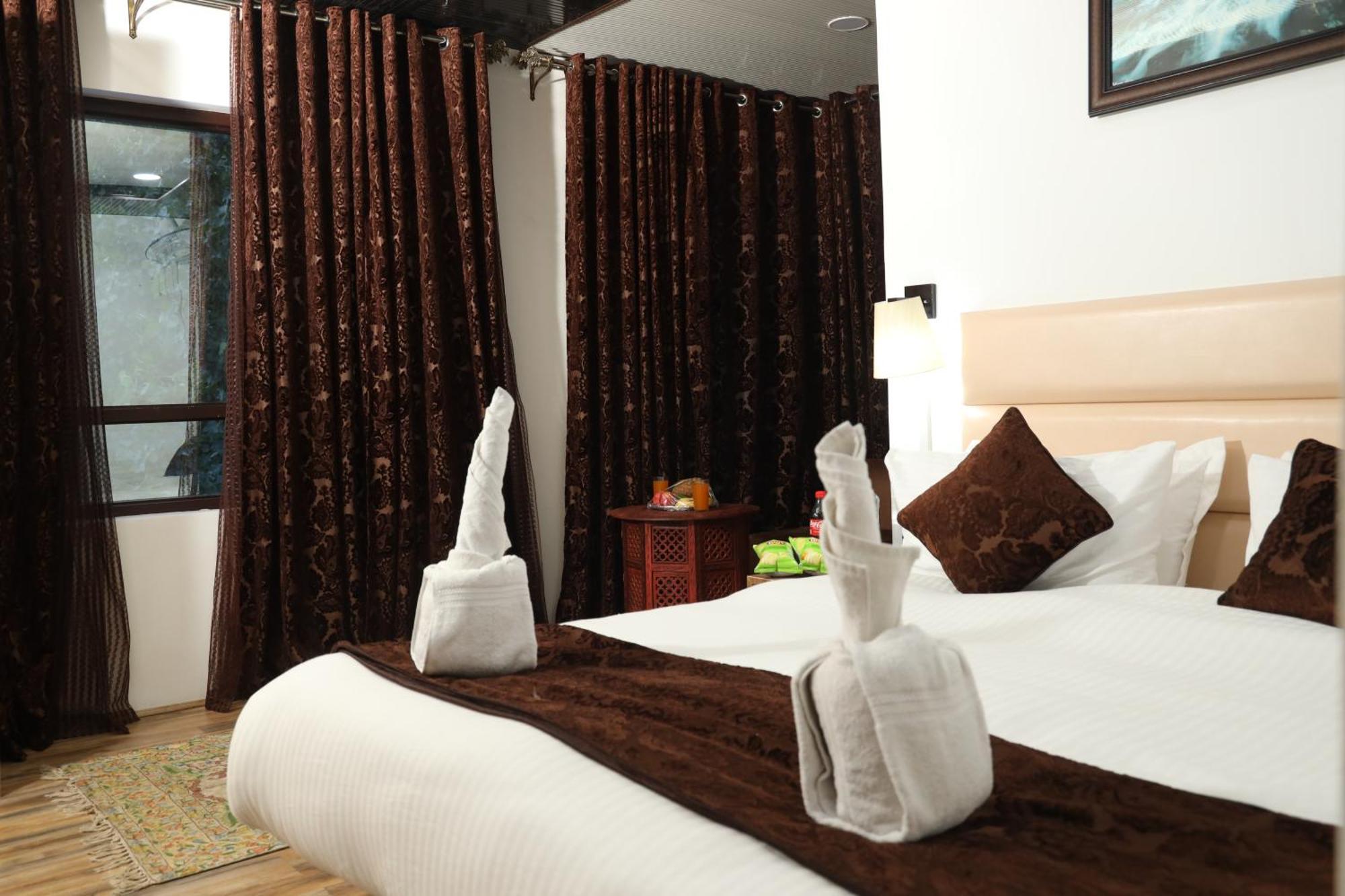 Mountain Orchard Retreat Pahalgam Hotel Exterior photo